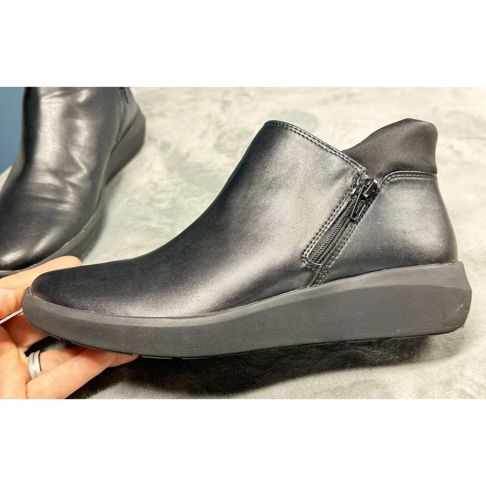 Clarks Collection Ankle Boots Womens 9 Black Leather Zip Cushion Soft